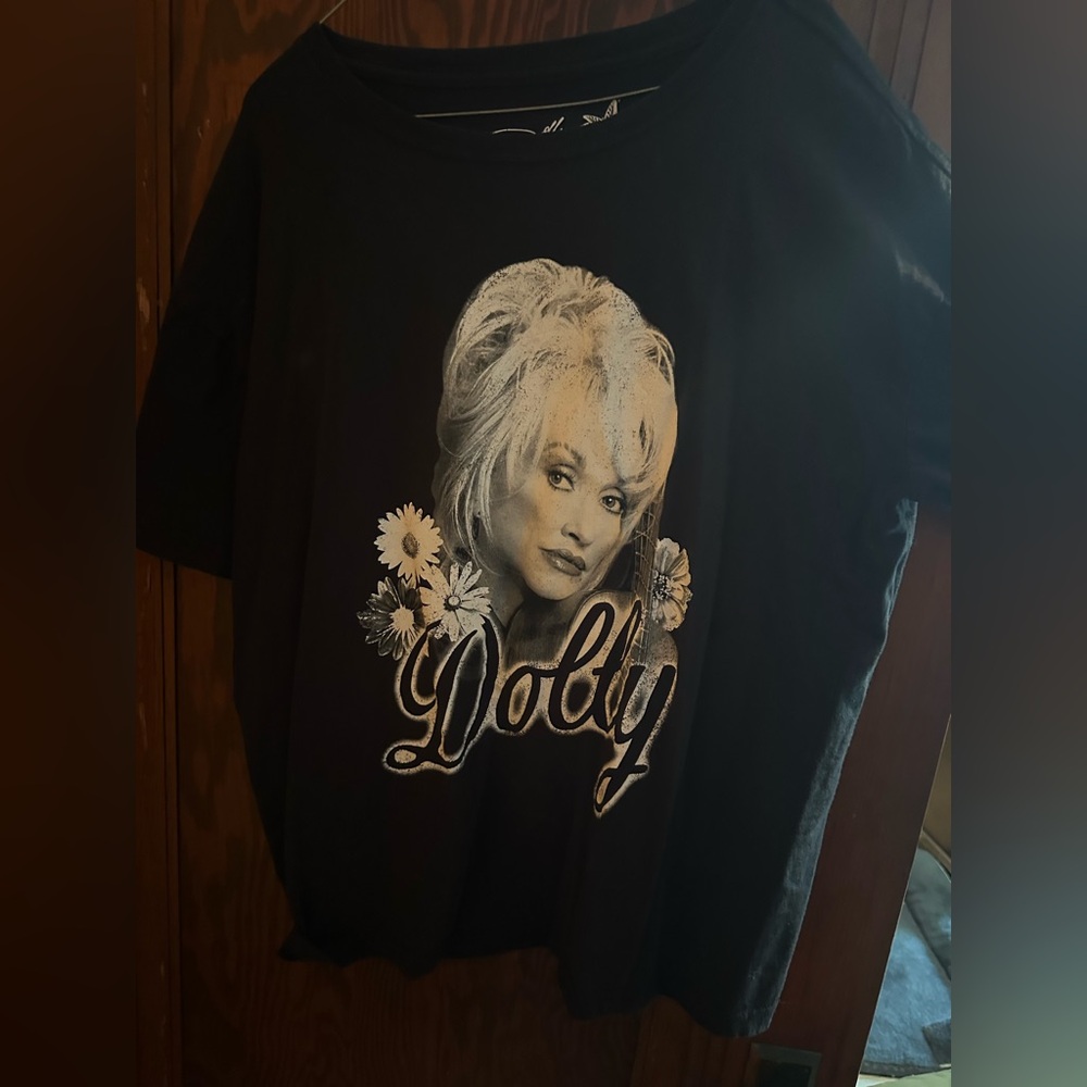Dolly Parton tshirt